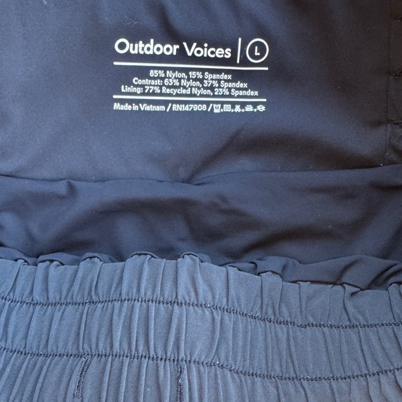 Outdoor Voices Black Women's Athletic Shorts 4 inch - Picture 10 of 12